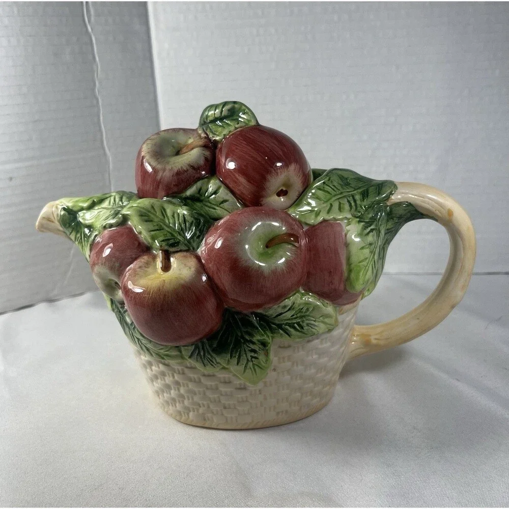 VTG World Bazaars Apple Basket Ceramic Teapot Cottagecore Farmhouse Decor 6.5